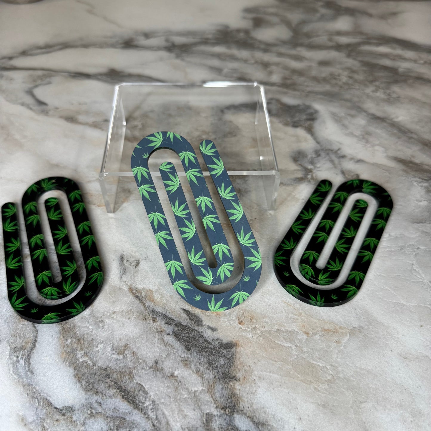 Jumbo Paperclip - Weed